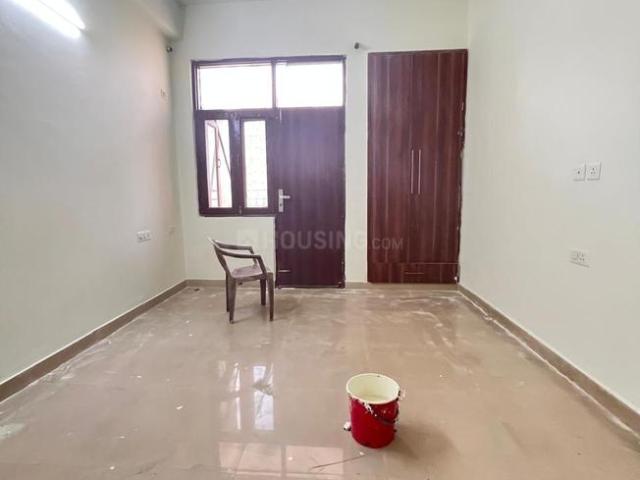 4 BHK Apartment in Sector 77 for rent Noida. The reference number is 20853988