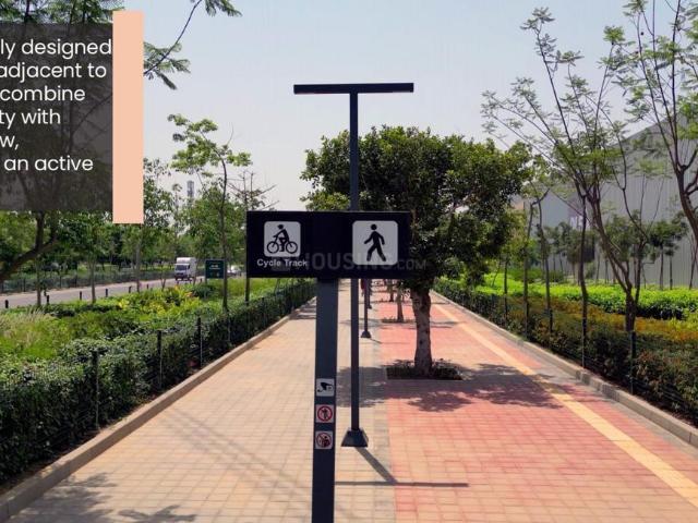 4 BHK Apartment in Sector 77 for resale Gurgaon. The reference number is 17778178