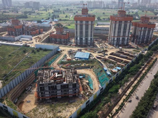 4 BHK Apartment in Sector 77 for resale Gurgaon. The reference number is 20994604