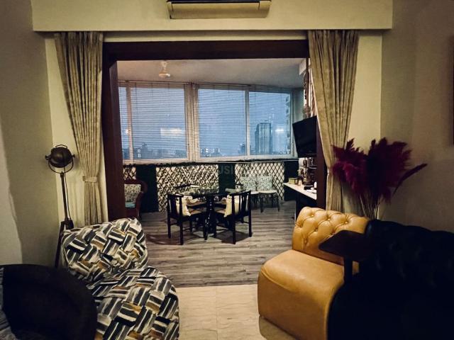 4 BHK Apartment in Sector 78 for resale Noida. The reference number is 15803010