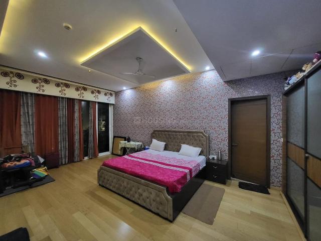 4 BHK Apartment in Sector 78 for resale Noida. The reference number is 16859367