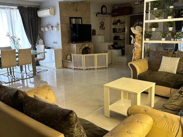 4 BHK Apartment in Sector 79 for resale Gurgaon. The reference number is 20156812