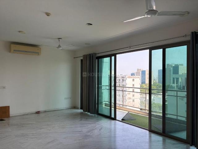 4 BHK Apartment in Sector 72 for rent Gurgaon. The reference number is 20295970