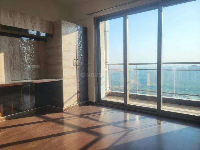 4 BHK Apartment in Sector 72 for resale Gurgaon. The reference number is 19606498