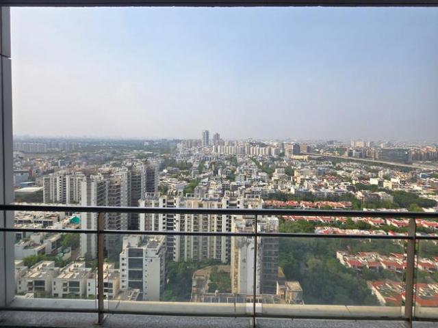 4 BHK Apartment in Sector 72 for resale Gurgaon. The reference number is 20168753