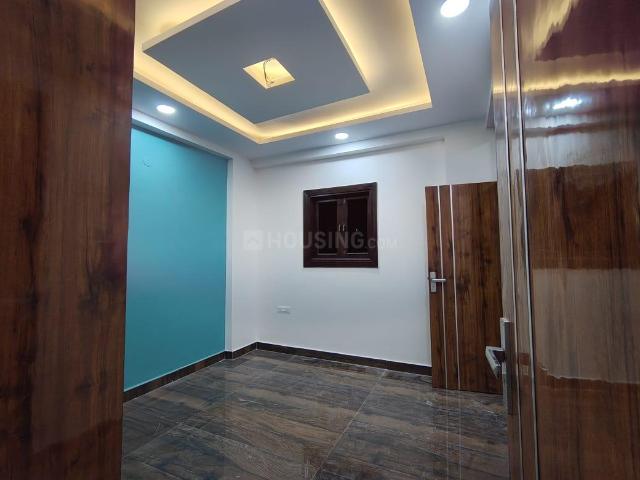 4 BHK Apartment in Sector 73 for resale Noida. The reference number is 16441295