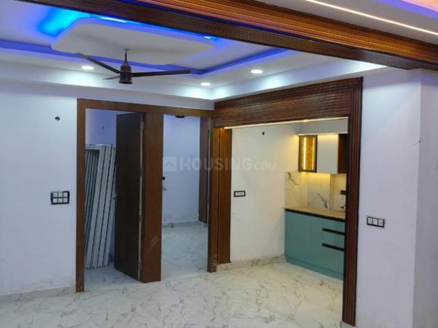 4 BHK Apartment in Sector 73 for resale Noida. The reference number is 19545436