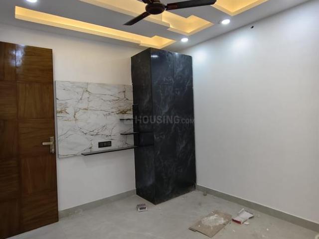 4 BHK Apartment in Sector 73 for resale Noida. The reference number is 19692346