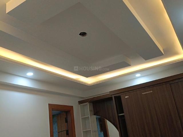 4 BHK Apartment in Sector 73 for resale Noida. The reference number is 19720621