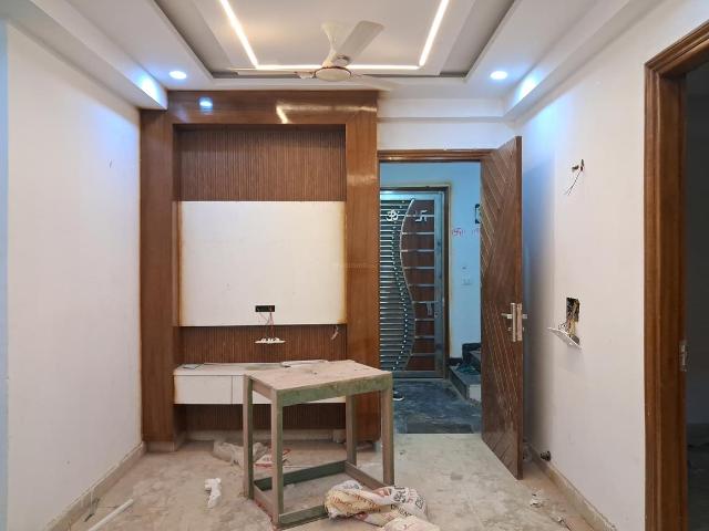 4 BHK Apartment in Sector 73 for resale Noida. The reference number is 20688594