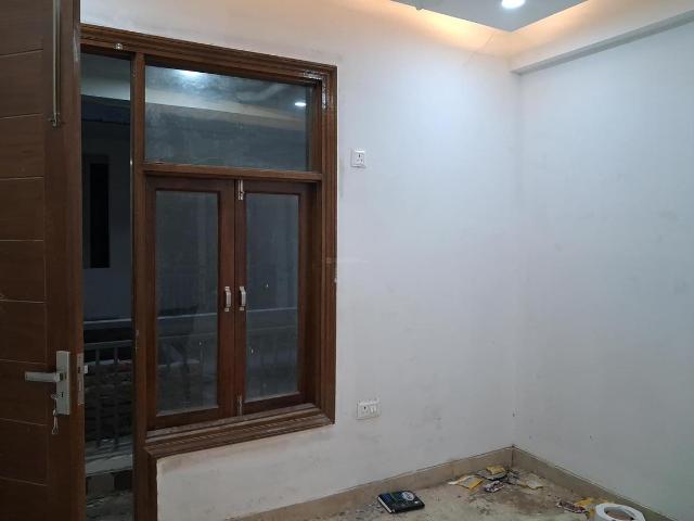 4 BHK Apartment in Sector 73 for resale Noida. The reference number is 20688228