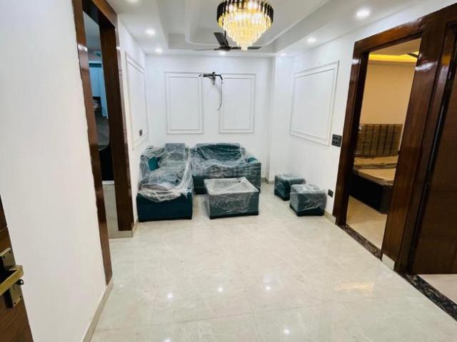 4 BHK Apartment in Sector 73 for resale Noida. The reference number is 20690172