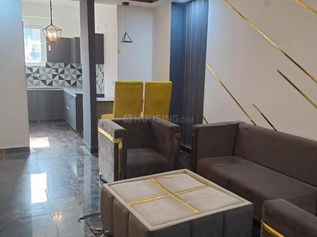 4 BHK Apartment in Sector 73 for resale Noida. The reference number is 20127530