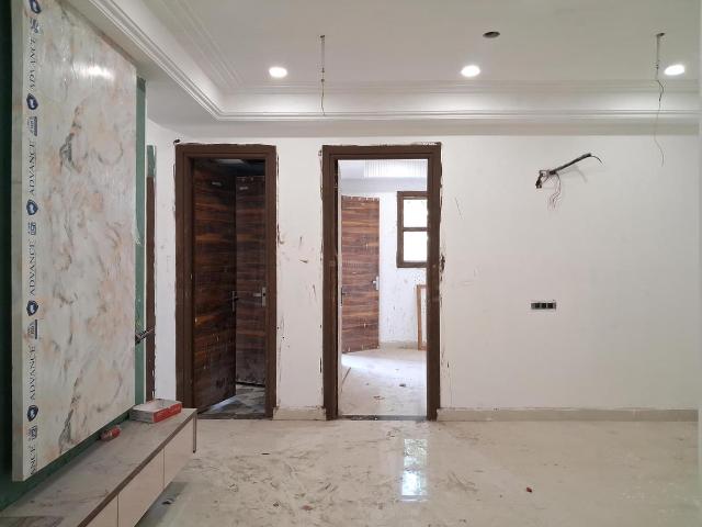 4 BHK Apartment in Sector 73 for resale Noida. The reference number is 20231343