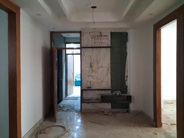 4 BHK Apartment in Sector 73 for resale Noida. The reference number is 20261158