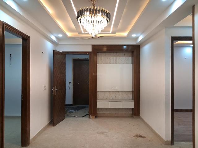 4 BHK Apartment in Sector 73 for resale Noida. The reference number is 20261251