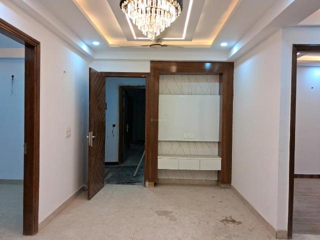 4 BHK Apartment in Sector 73 for resale Noida. The reference number is 20267267