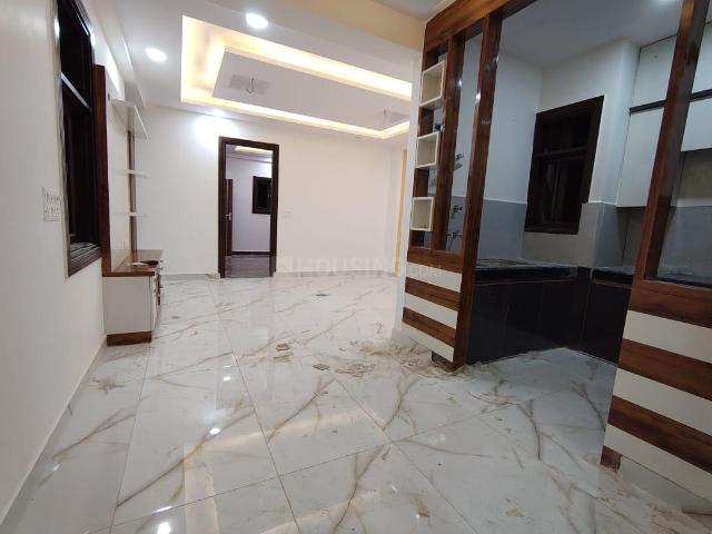 4 BHK Apartment in Sector 73 for resale Noida. The reference number is 20328200