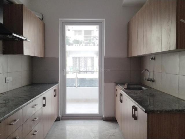 4 BHK Apartment in Sector 84 for rent Gurgaon. The reference number is 18402395