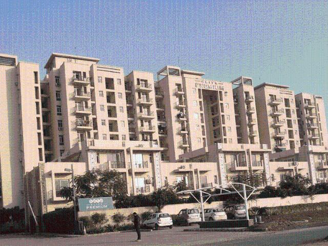 4 BHK Apartment in Sector 84 for resale Faridabad. The reference number is 19952564