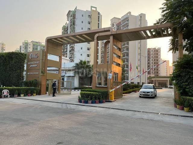 4 BHK Apartment in Sector 85 for resale Gurgaon. The reference number is 19876601