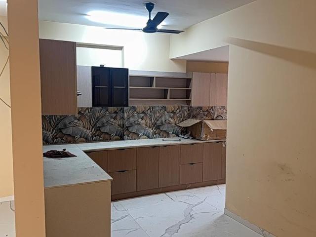 4 BHK Apartment in Sector 88 for rent Faridabad. The reference number is 18995098