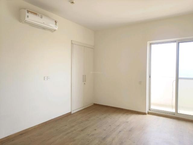 4 BHK Apartment in Sector 81 for resale Gurgaon. The reference number is 19484574