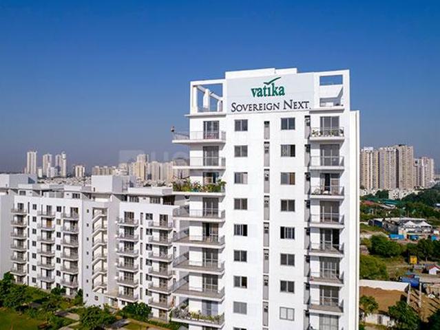 4 BHK Apartment in Sector 82A for resale Gurgaon. The reference number is 20110483