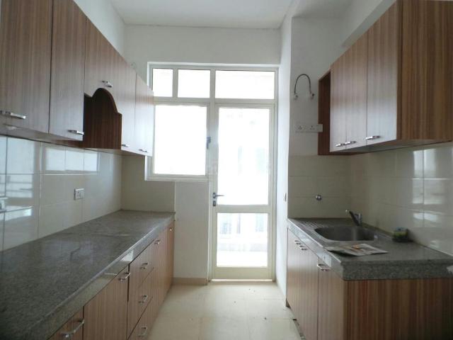 4 BHK Apartment in Sector 83 for rent Gurgaon. The reference number is 19895553