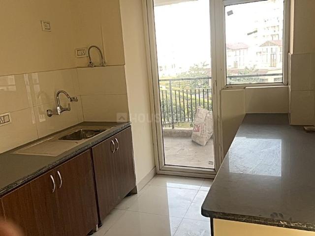 4 BHK Apartment in Sector 99 for resale Gurgaon. The reference number is 19290827