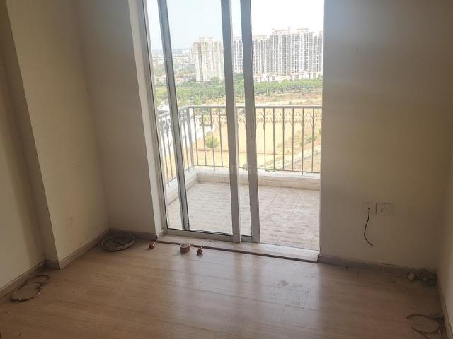4 BHK Apartment in Sector 90 for resale Gurgaon. The reference number is 20359865