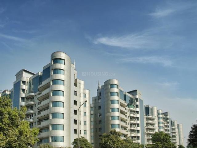 4 BHK Apartment in Sector 92 for resale Noida. The reference number is 20799316