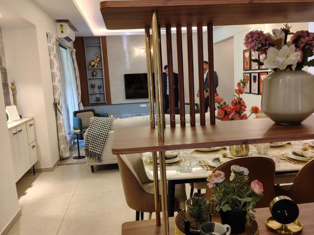 4 BHK Apartment in Sector 93 for resale Gurgaon. The reference number is 16601338