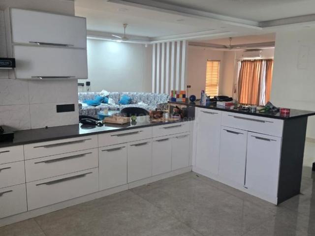 4 BHK Apartment in Sector 93 for resale Gurgaon. The reference number is 17635308