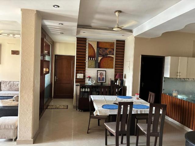 4 BHK Apartment in Sector 93A for resale Noida. The reference number is 20771049