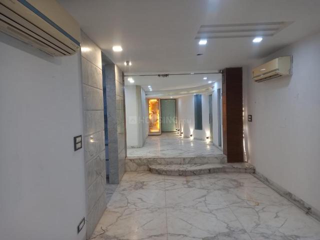 4 BHK Apartment in Sector 9 Rohini for rent New Delhi. The reference number is 19297398