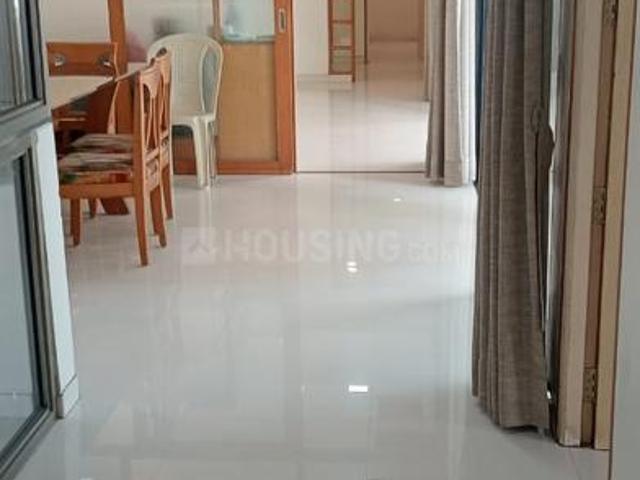 4 BHK Apartment in Shyamal for resale Ahmedabad. The reference number is 20226366