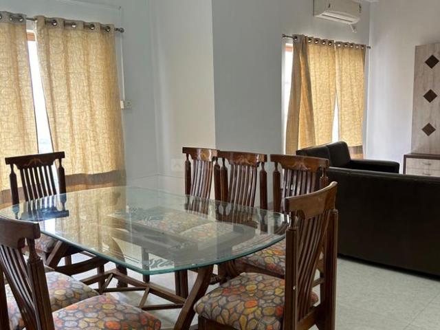 4 BHK Apartment in Shantigram for rent Ahmedabad. The reference number is 18492161
