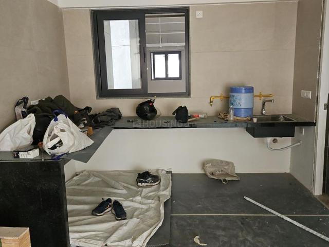 4 BHK Apartment in Shantigram for rent Ahmedabad. The reference number is 19210149