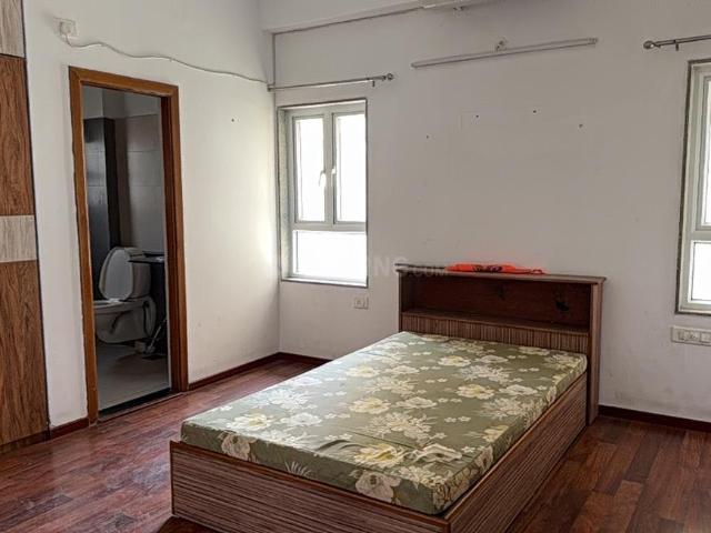 4 BHK Apartment in Shantigram for rent Ahmedabad. The reference number is 20156805