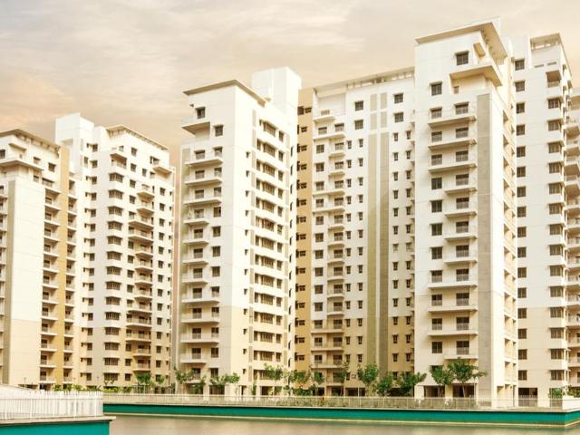4 BHK Apartment in Shantigram for resale Ahmedabad. The reference number is 19890566