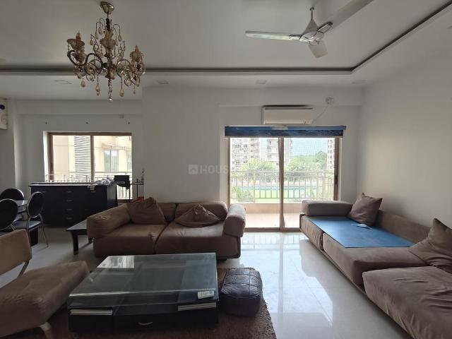 4 BHK Apartment in Shantigram for resale Ahmedabad. The reference number is 20538364
