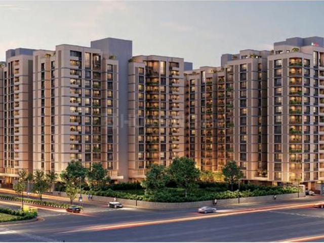 4 BHK Apartment in Shantipura for resale Ahmedabad. The reference number is 14943908