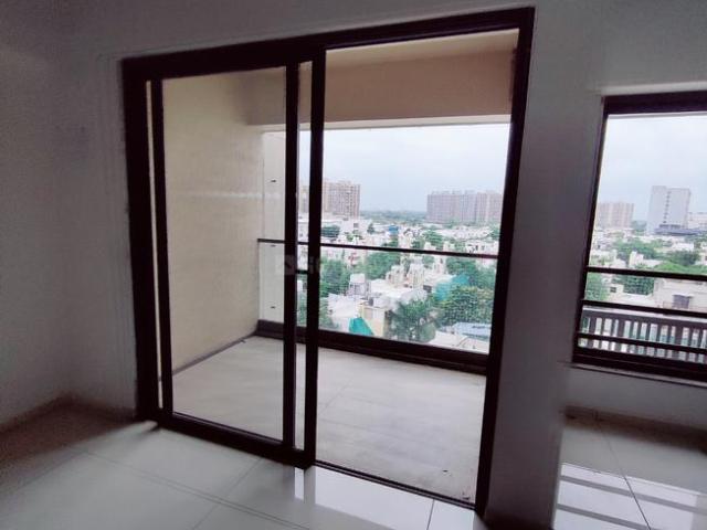 4 BHK Apartment in Shela for rent Ahmedabad. The reference number is 17144325