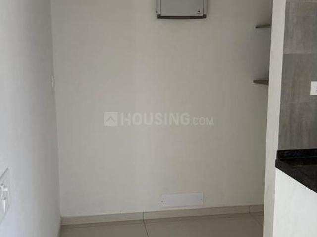 4 BHK Apartment in Shela for rent Ahmedabad. The reference number is 18699083