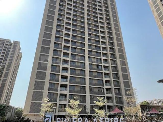 4 BHK Apartment in Shela for rent Ahmedabad. The reference number is 19430753