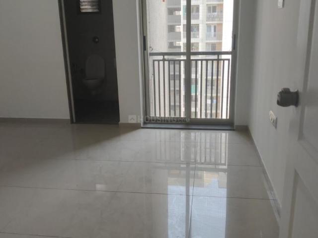 4 BHK Apartment in Shela for rent Ahmedabad. The reference number is 19885630