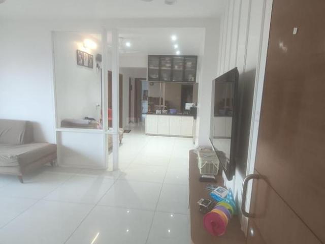 4 BHK Apartment in Shela for rent Ahmedabad. The reference number is 19949922