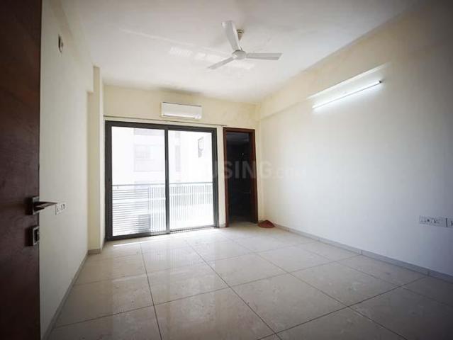4 BHK Apartment in Shela for rent Ahmedabad. The reference number is 19957458