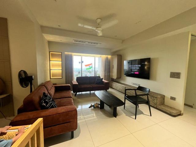 4 BHK Apartment in Shela for rent Ahmedabad. The reference number is 20075144